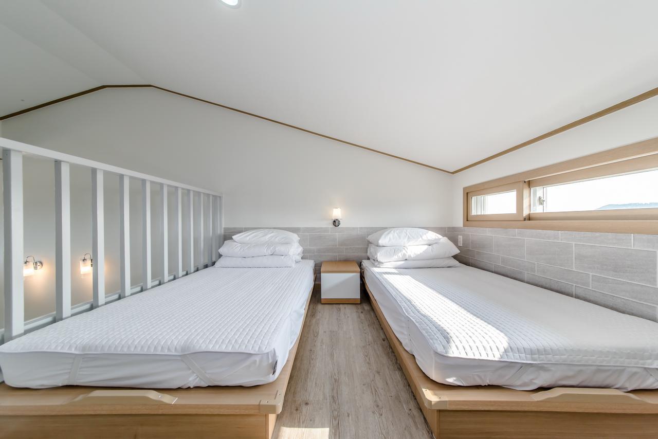 Go To Bed Resort Seogwipo Esterno foto