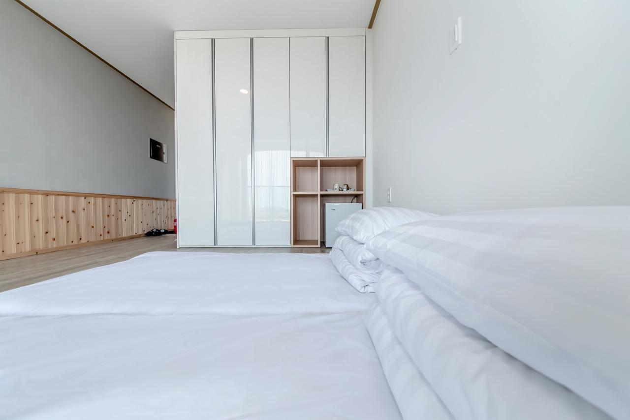 Go To Bed Resort Seogwipo Esterno foto