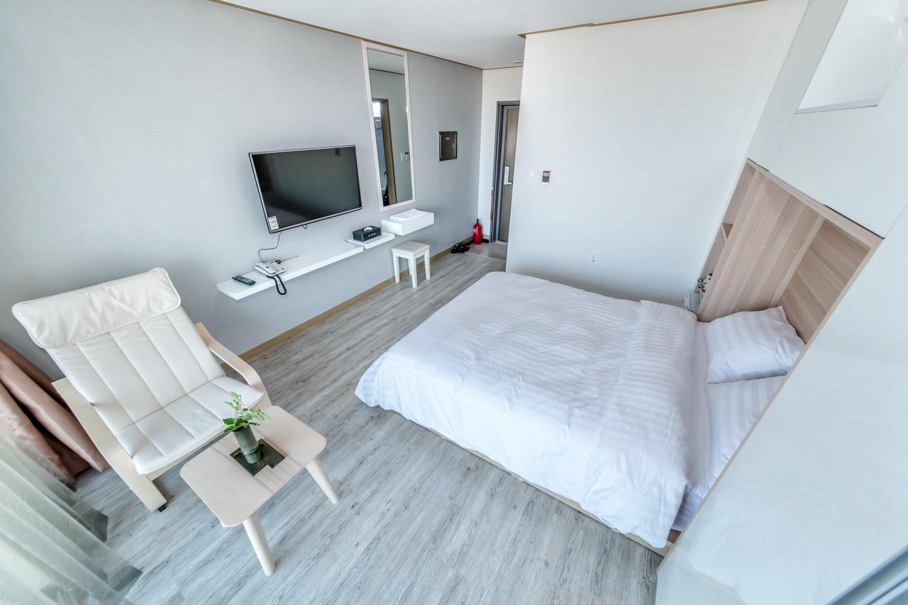 Go To Bed Resort Seogwipo Esterno foto